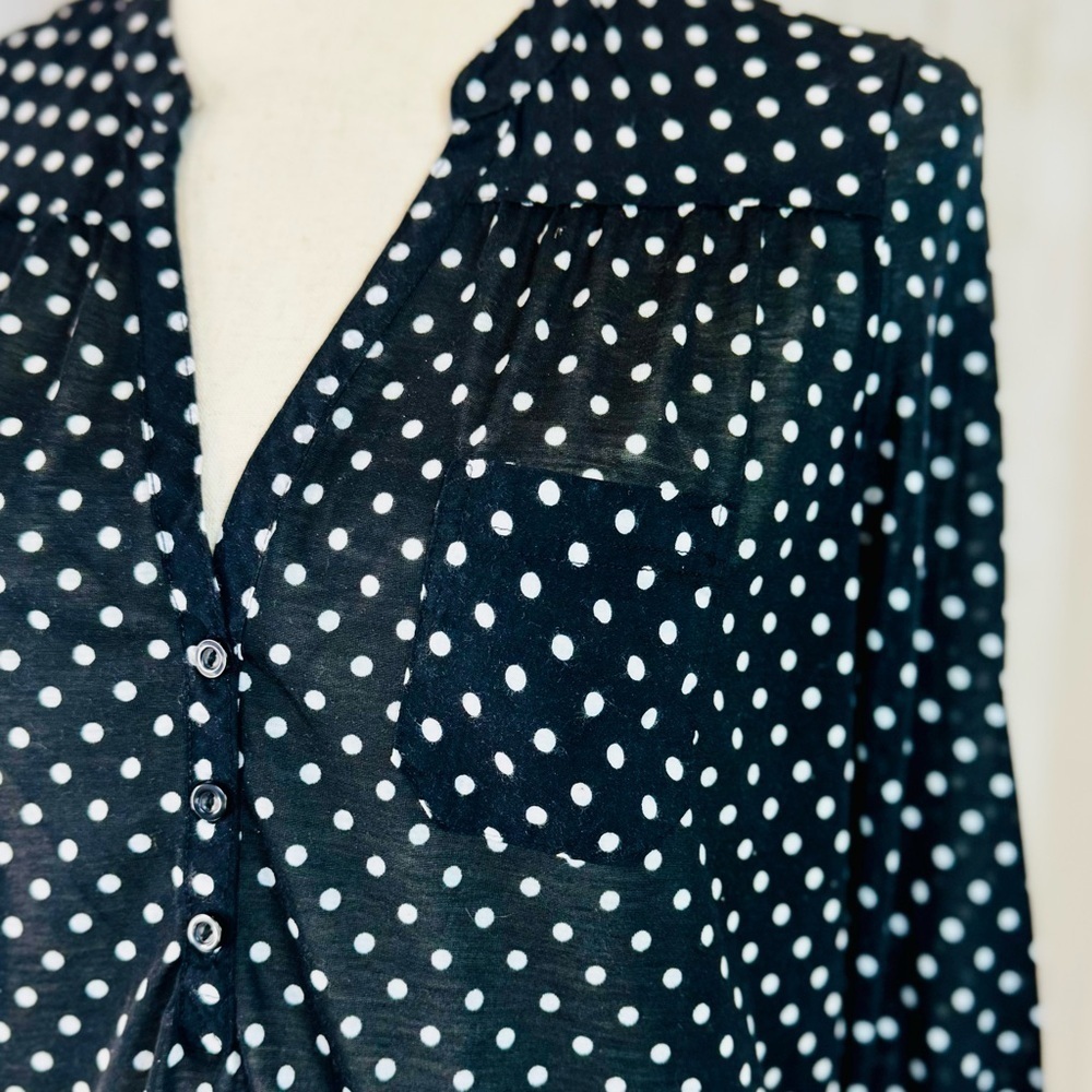 ✨ H&M Black & White Polka Dot Blouse (Size S) ✨ - Picture 5 of 11